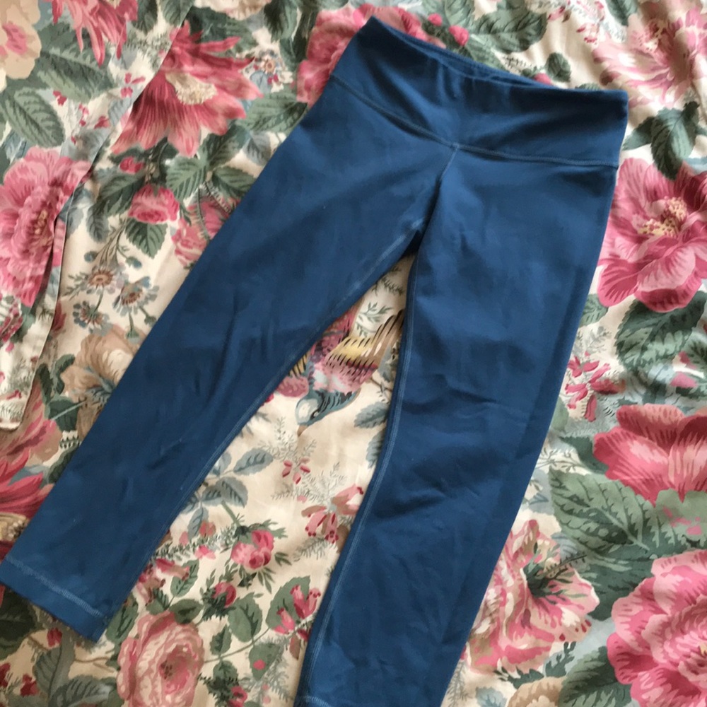 Reversible blue LULU LEMONS‼️